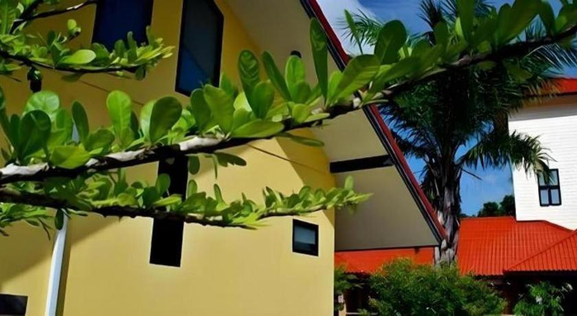 Tanisa Resort Chumphon Exterior foto